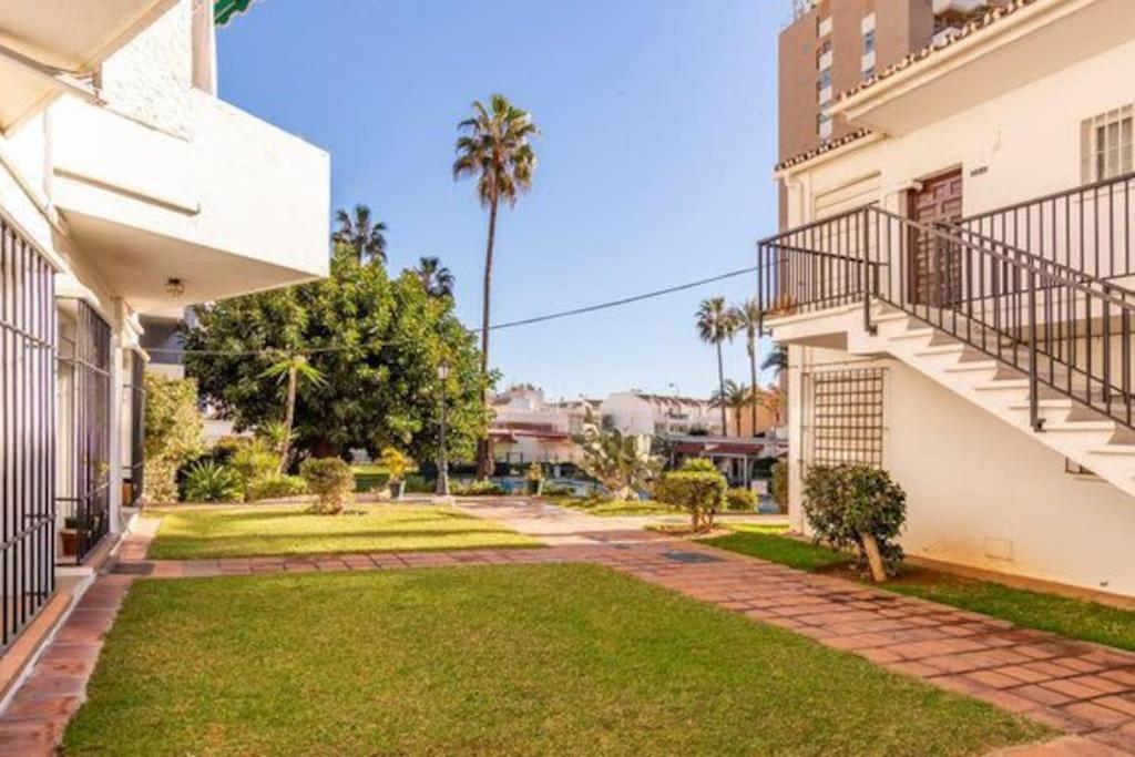 Playa Carihuela By Hdc Apartments Торремолінос Екстер'єр фото