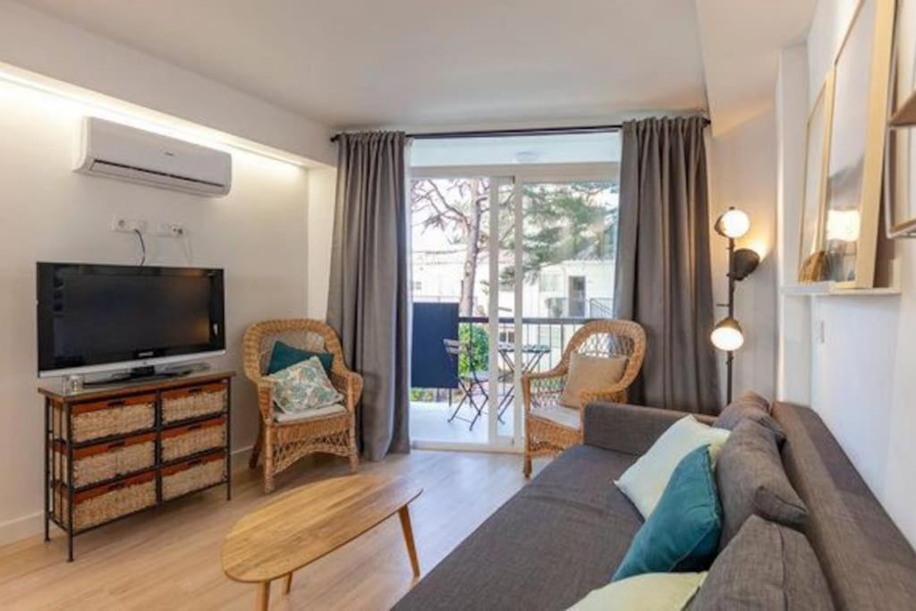 Playa Carihuela By Hdc Apartments Торремолінос Екстер'єр фото