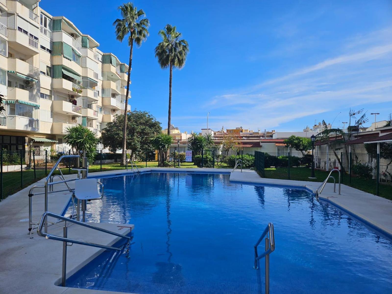 Playa Carihuela By Hdc Apartments Торремолінос Екстер'єр фото